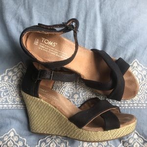 Toms wedges